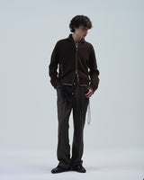BED j.w. FORD "Drivers (K)ai – Brown" Chain Drivers Knit|ベッドフォード "ドライバーズカイ – ブラウン" チェーンドライバーズニット メンズモデル着用