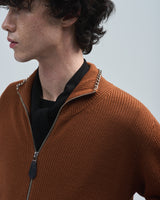 BED j.w. FORD "Drivers (K)ai – Camel" Chain Drivers Knit|ベッドフォード "ドライバーズカイ – キャメル" チェーンドライバーズニット メンズモデル着用