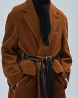 BED j.w. FORD "Shadow – Camel" Corduroy Long Coat|ベッドフォード "シャドウ – キャメル" コーデュロイロングコート メンズモデル着用