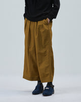 BED j.w. FORD "Over – Camel" Nylon Pants|ベッドフォード "オーバー – キャメル" ナイロンパンツ メンズモデル着用