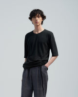 BED j.w. FORD "THE Body – Black" Silk T-Shirts｜ベッドフォード "ザ・ボディ – ブラック" シルクTシャツ メンズモデル着用