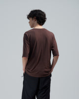 BED j.w. FORD "THE Body – Brown" Silk T-Shirts｜ベッドフォード "ザ・ボディ – ブラウン" シルクTシャツ メンズモデル着用