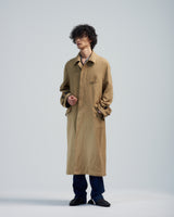 BED j.w. FORD "2days 1night – Beige" Soutien Collar Coat｜ベッドフォード "2デイズ 1ナイト – ベージュ" ステンカラーコート メンズモデル着用