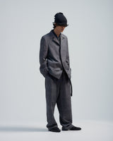 BED j.w. FORD "New Faces – Gray" New Team Jacket｜ベッドフォード "ニューフェイシーズ – グレー" 新チームジャケット メンズモデル着用