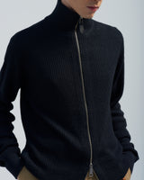 BED j.w. FORD "Drivers High – Black" Drivers Knit Sweater｜ベッドフォード "ドライバーズハイ – ブラック" ドライバーズニット メンズモデル着用