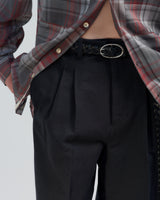 BED j.w. FORD "Chino – Black" Chino Pants｜ベッドフォード "チノ – ブラック" チノパンツ メンズモデル着用