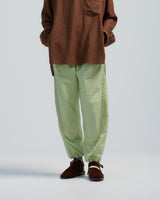 BED j.w. FORD "Training Days – Mint" Nylon Pants｜ベッドフォード "トレーニングデイズ – ミント" ナイロンパンツ メンズモデル着用