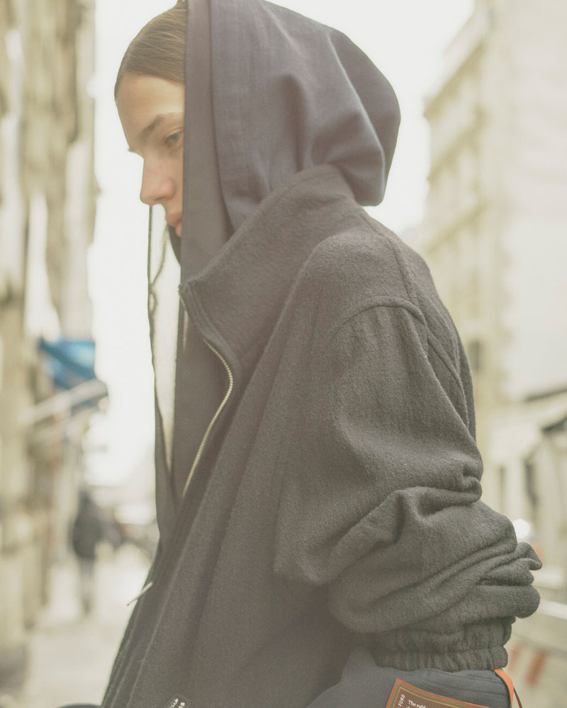 BED j.w. FORD "Two Hooded – Navy" Hooded Shirts｜ベッドフォード "ツーフーデット – ネイビー" フード付きシャツ メンズモデル着用