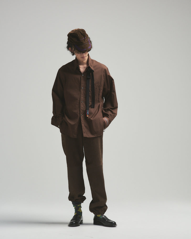 BED j.w. FORD "Wing – Brown" Wing collar Shirts｜ベッドフォード "ウィング – ブラウン" ウィングカラーシャツ メンズモデル着用