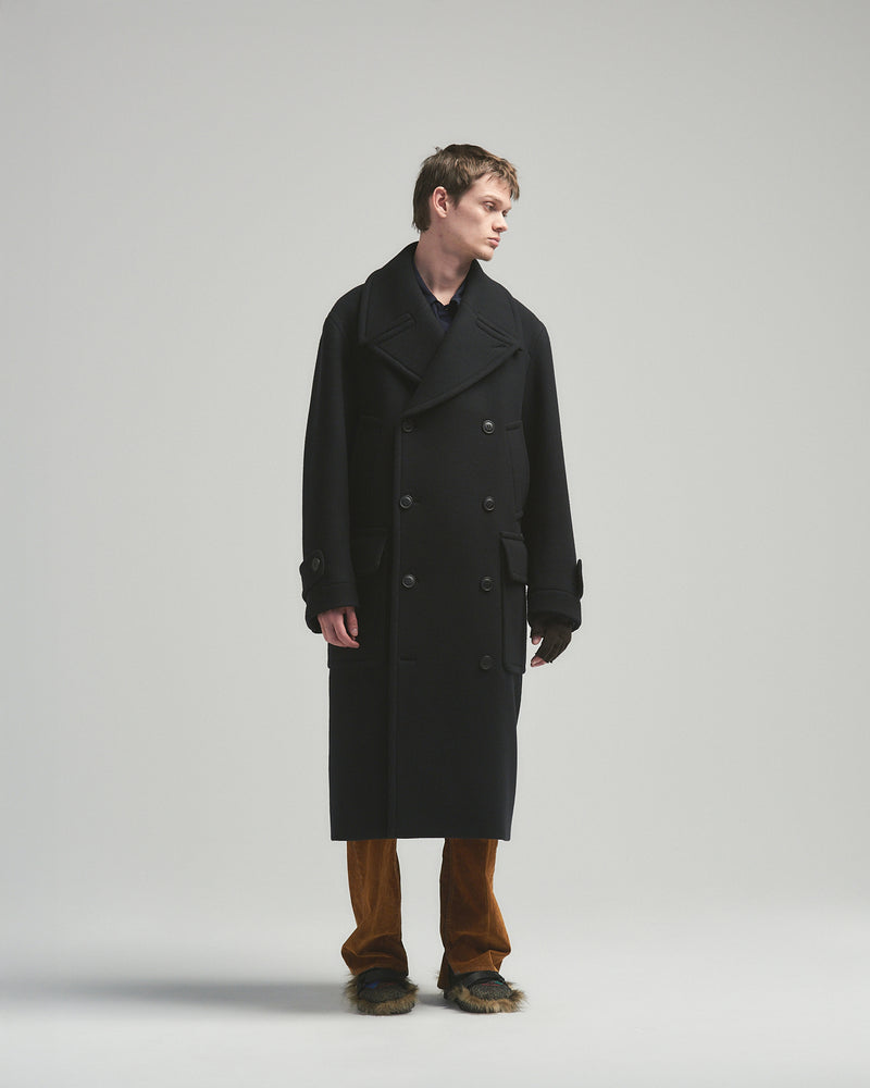 BED j.w. FORD "From Paris – Black" Long Coat｜ベッドフォード "フロム パリ – ブラック" ロングコート メンズモデル着用