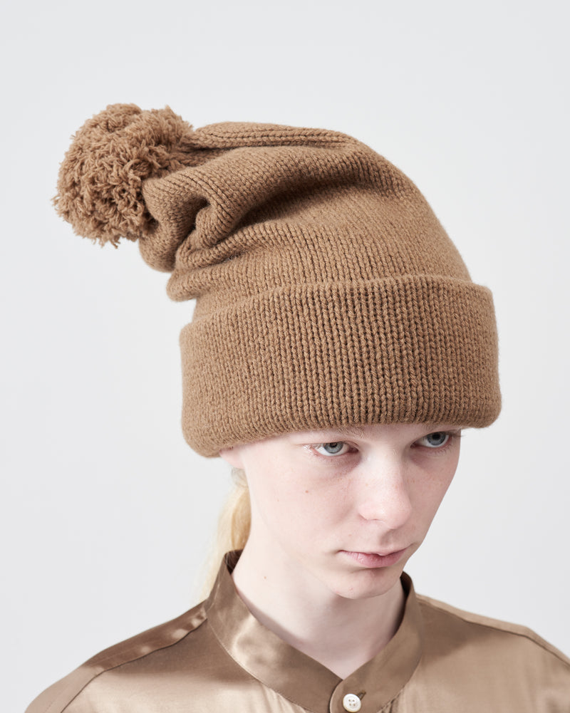 Oversized Knitting Cap – Brown