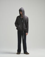 BED j.w. FORD "No specs – Gray" Nylon Hoodie｜ベッドフォード "ノースペックス  – グレー" ナイロンパーカー メンズモデル着用