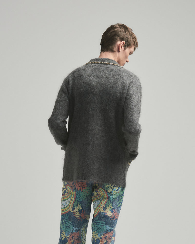 BED j.w. FORD "C-open collar – Charcoal" Chain Knit Pajama Shirts｜ベッドフォード “シーオープンカラー – チャコール” チェーンニットパジャマシャツ メンズモデル着用