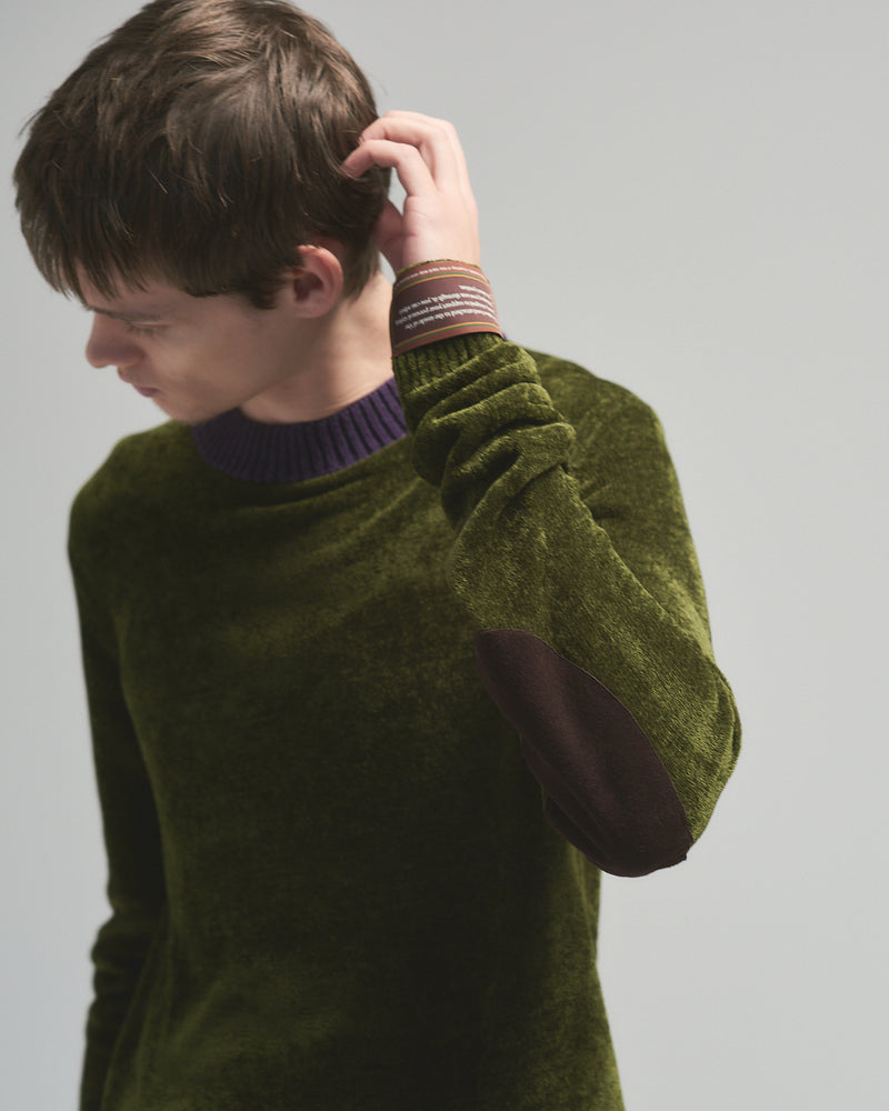 BED j.w. FORD "Long long sleeve – Khaki” Velour Sweater｜ベッドフォード “ロングロングスリーブ – カーキ” ベロアセーター メンズモデル着用