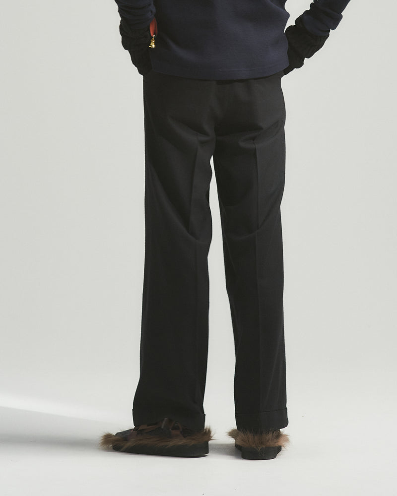 BED j.w. FORD "(Team) One – Black” Wool Slacks｜ベッドフォード “(チーム)ワン – ブラック” ウールスラックス メンズモデル着用