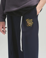 BED j.w. FORD "One – Navy” Wool Slacks｜ベッドフォード “ワン – ネイビー” ウールスラックス メンズモデル着用