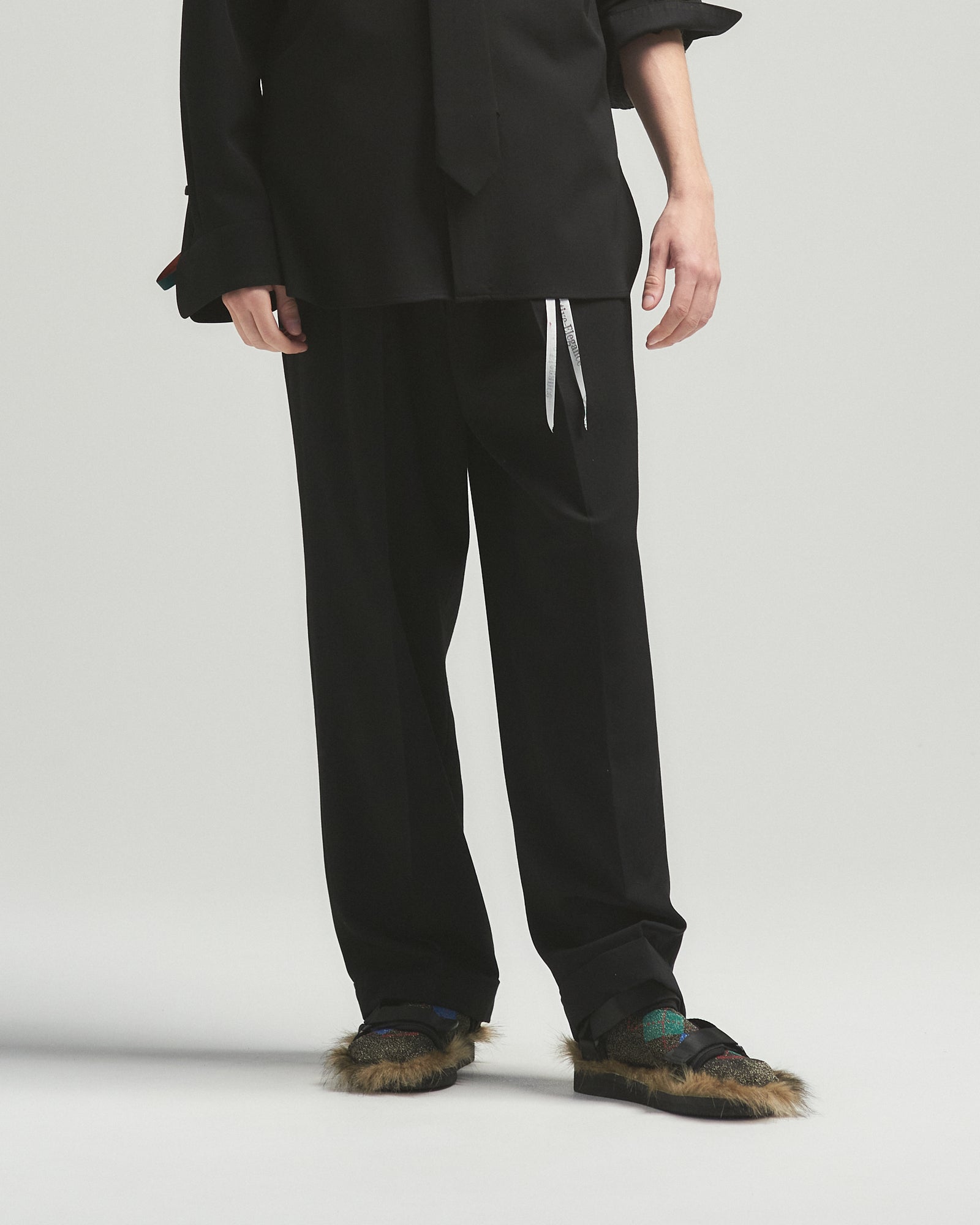 BED j.w. FORD ブラックスラックス Three – Black｜BED j.w. FORD Official Website