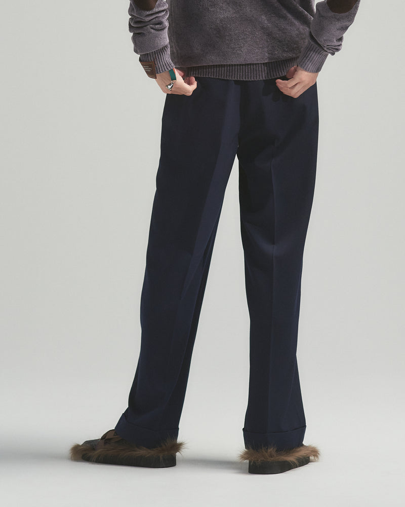 BED j.w. FORD "Three – Navy” 3tuck Slacks ｜ベッドフォード “スリー – ネイビー” 3タックスラックス メンズモデル着用