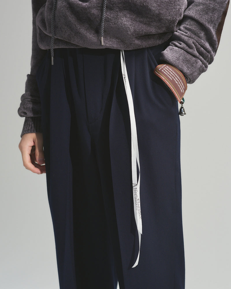 BED j.w. FORD "Three – Navy” 3tuck Slacks ｜ベッドフォード “スリー – ネイビー” 3タックスラックス メンズモデル着用