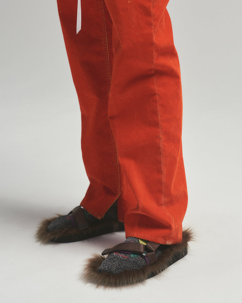BED j.w. FORD "Daily – Red" Rayon flocking pants｜ベッドフォード "デイリー – レッド" レーヨンフロッキーパンツ メンズモデル着用