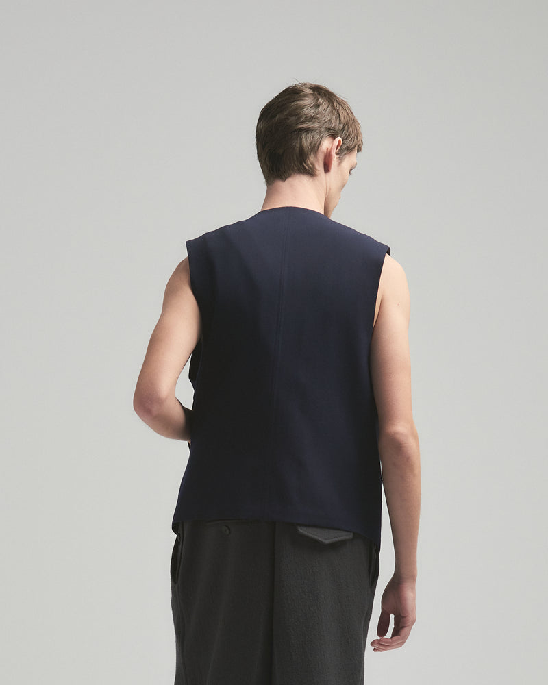 BED j.w. FORD "Norman Rock Well – Navy” Wool Vest｜ベッドフォード “ノーマンロックウェル – ネイビー” ウールベスト メンズモデル着用