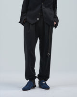BED j.w. FORD "The Real – Black" Sweat Pants｜ベッドフォード "ザ リアル – ブラック" スウェットパンツ メンズモデル着用