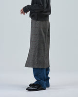 BED j.w. FORD "Lap robe ver.2 – Black×White" Lap Skirt｜ベッドフォード "ラップローブ ver.2 – ブラック×ホワイト" ラップスカート メンズモデル着用
