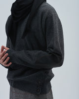 BED j.w. FORD "1.5 oaks – Charcoal" Scarf Knit Sweater｜ベッドフォード "1.5 オークス – チャコール" スカーフニットセーター メンズモデル着用