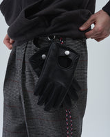 BED j.w. FORD "Racer – Black" Leather Glove｜ベッドフォード "レーサー – ブラック" レザーグローブ メンズモデル着用