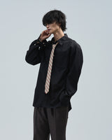BED j.w. FORD "Day 5 – Black" Tie Shirts｜ベッドフォード "デイ5 – ブラック" タイ付きシャツ メンズモデル着用