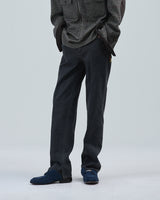BED j.w. FORD "6 Pockets – Black" Slim Jeans｜ベッドフォード "6ポケッツ – ブラック" スリムデニム メンズモデル着用