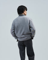 BED j.w. FORD "Repair – Gray" V-neck Sweater｜ベッドフォード "リペア – グレー" Vネックセーター メンズモデル着用