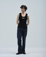 BED j.w. FORD "H&H – Navy" Asymmetry Trousers｜ベッドフォード "ハーフ&ハーフ – ネイビー" アシンメトリーパンツ メンズモデル着用