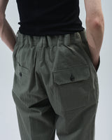 BED j.w. FORD "Hard Worker – Olive" Work Pants｜ベッドフォード "ハードワーカー – オリーブ" ワークパンツ メンズモデル着用