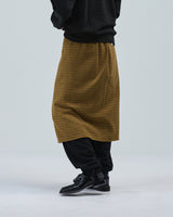 BED j.w. FORD "Lap robe ver.2 – Sepia" Lap Skirt｜ベッドフォード "ラップローブ ver.2 – セピア" ラップスカート メンズモデル着用